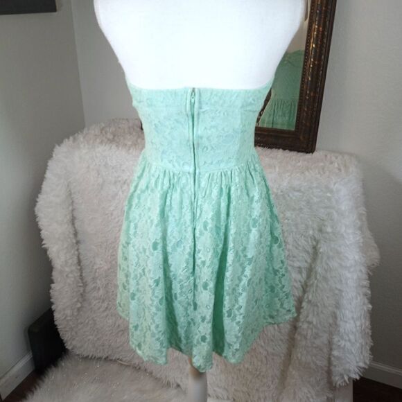 SPEECHLESS MINT STRAPLESS LACE DRESS SZ.7 EUC - Picture 6 of 9
